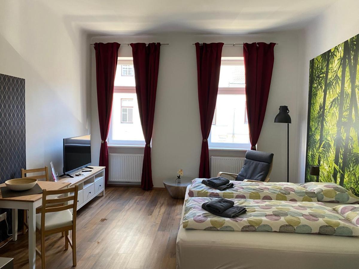 Studio & Apartments Near Reumannplatz Wien Ngoại thất bức ảnh