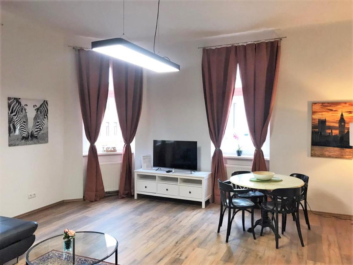 Studio & Apartments Near Reumannplatz Wien Ngoại thất bức ảnh