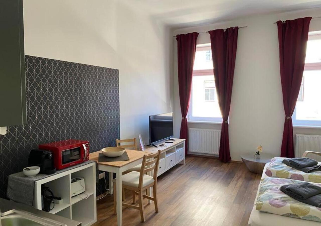 Studio & Apartments Near Reumannplatz Wien Ngoại thất bức ảnh